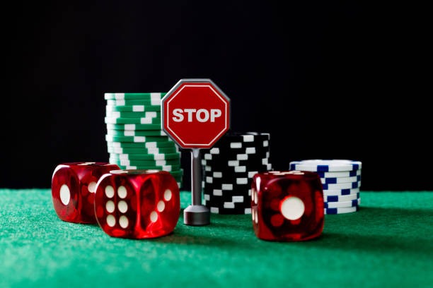 slot bola88 Bandar Poker live table showing dealer, player cards, and betting interface