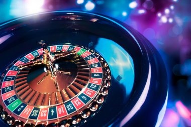 slot bola88 tier progression table showing Bronze, Silver, Gold, Platinum with cashback percentages and withdrawal benefits